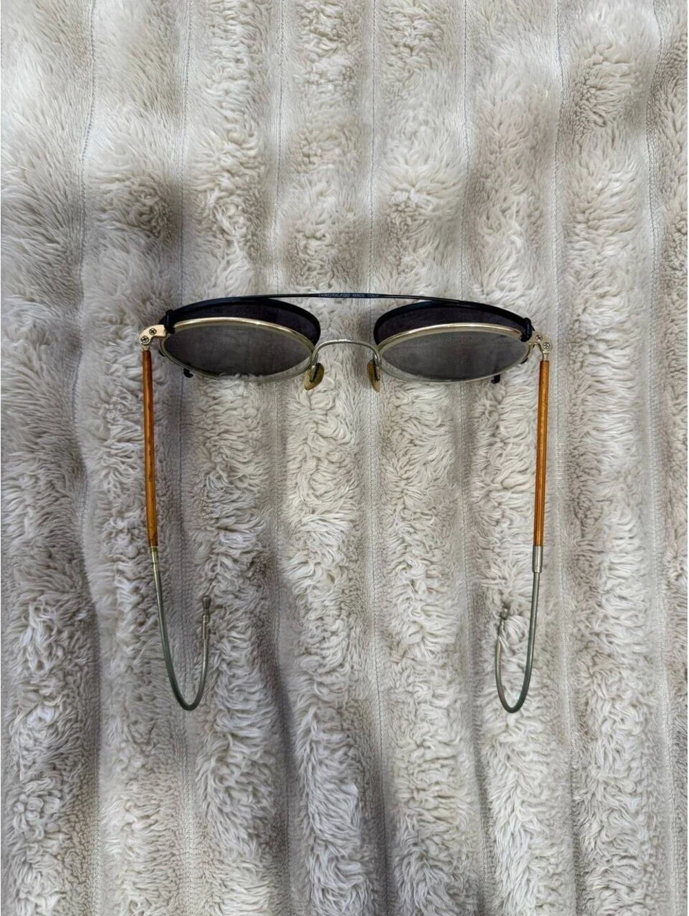 Vintage Round Clip On Sunglasses Luxottica Italy Cable Temple Japan 49x22